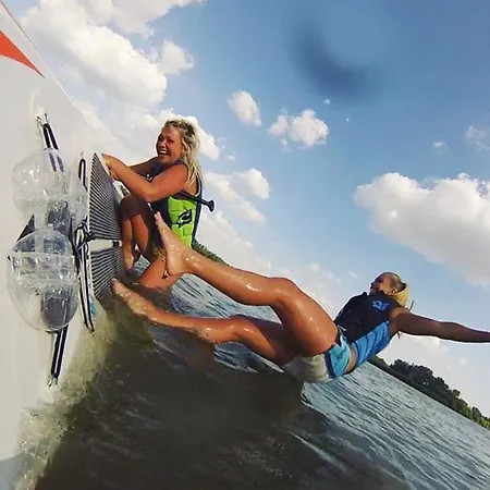 بيت للعطل Kisduna Garden Vendeghaz Szigetszentmárton