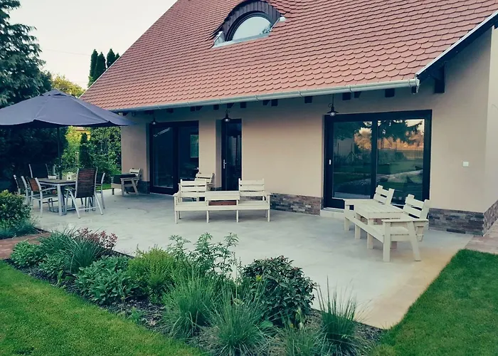 Kisduna Garden Vendeghaz *