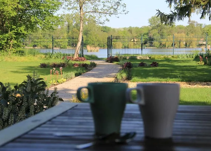 Kisduna Garden Vendeghaz Дом отдыха Szigetszentmarton